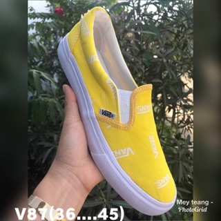 รองเท้าผ้าใบสลิป-ออน Vans