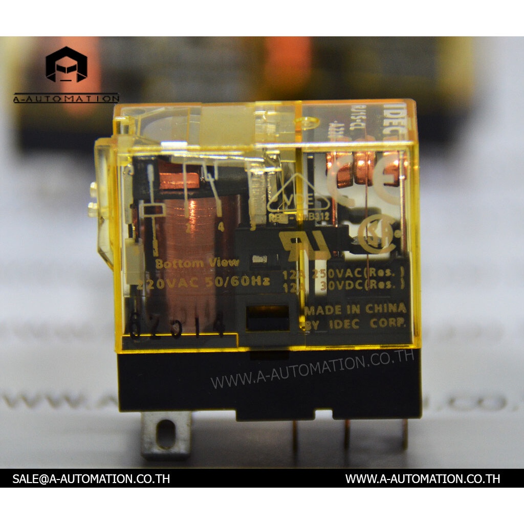 RJ1S-CL-A220 RELAY IDEC ,220VAC. LED Indicator