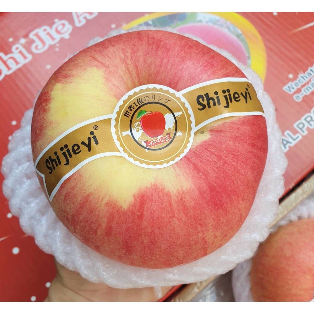 แอปเปิ้ลยักษ์ พันธุ์ญี่ปุ่น Shijieyi Apple キン (4ลูก) (CHN) ลดพิเศษ~ Giant Apple แอปเปิ้ลบูทู มูทู แอปเปิ้ลลูกใหญ่