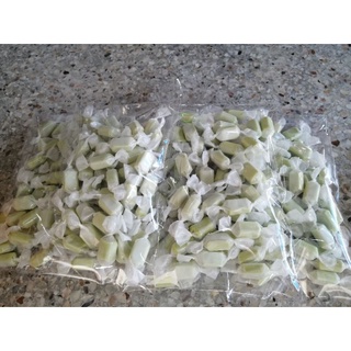 ทอฟฟี่นมกลิ่นใบเตย บรรจุถุง 200กรัม (Original Milk Candy: Pandan Flavor)