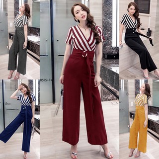 MF8575🍓
Jumpsuit จั้มสูทคอวีไขว้แขนสั้น ด้านบนตัดเย็บด้วยผ้าไหมอิตาลี่ แต่งลายริ้ว ตัดเย็บช่วงกางเกงสีพื้นด้วยผ้าซาร่า