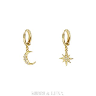 ต่างหูทองมินิมอลลิสต์ ดาวและดวงจันทร์  Gold Minimal Moon and Star Earrings