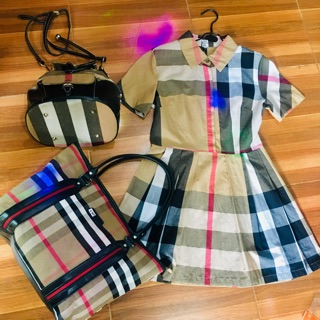 ชุดเข้าเช็ตชุดอก 36 เอว 28 +กระเป๋าทรงshoping แบรนด์POLO + กระเป๋าทรงขนมจีบ