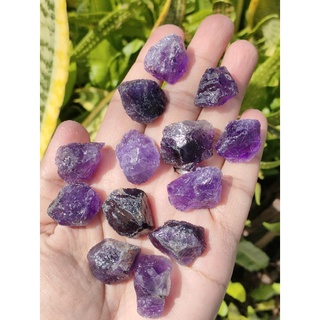 🦋 อเมทิส ก้อนดิบธรรมชาติ ( Amethyst ) ขนาดเล็ก สามารถนำมาทำเครื่องประดับได้ มีหลายชิ้นให้เลือก