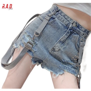 R.A.D.Jeans  กางเกงยีนส์ขาสั้นแต่งสายเอี๊ยม สุดน่ารัก !!