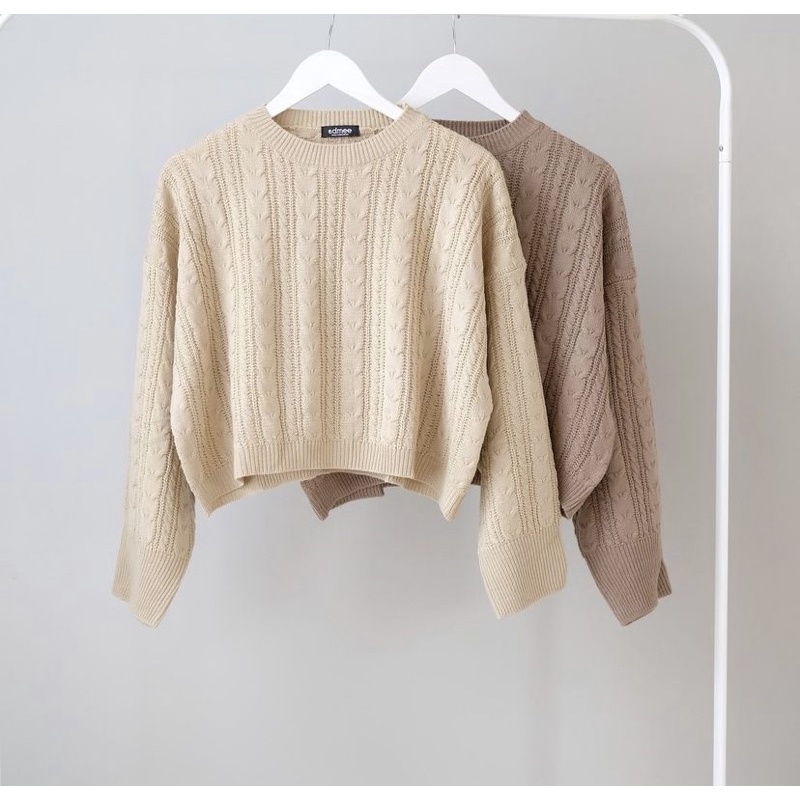 เสื้อสเวตเตอร์ครอป Jisoo by Edmee Outfit