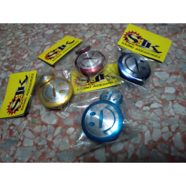 น๊อตปิดจานไฟเเต่ง Poss ยิ้ม