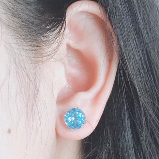 ต่างหูพลอยโทแพซสีฟ้า (Blue topaz)เม็ดเดี่ยวเงินแท้ 92.5 % ฝัง รุ่น NA1145-BT