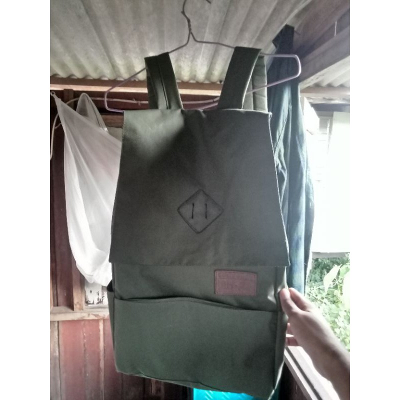 กระเป๋าเป้  converse