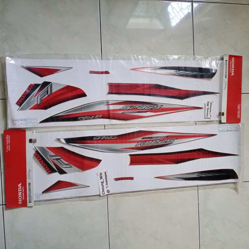 MERAH 871X0K39N00ZBL & 871X0K39N00ZBR body striping trim หมวกกันน็อค Spacy F1 ใน 2013 Red Majestic R