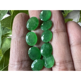 ยกเขียว พลอย สังเคราะห์ สี เขียวหยก พม่า SYNTHETIC JADE BURMA GREEN 8x6 MM ม (1 เม็ด) 1 กะรัต  OVAL Shape (1 pcs)..