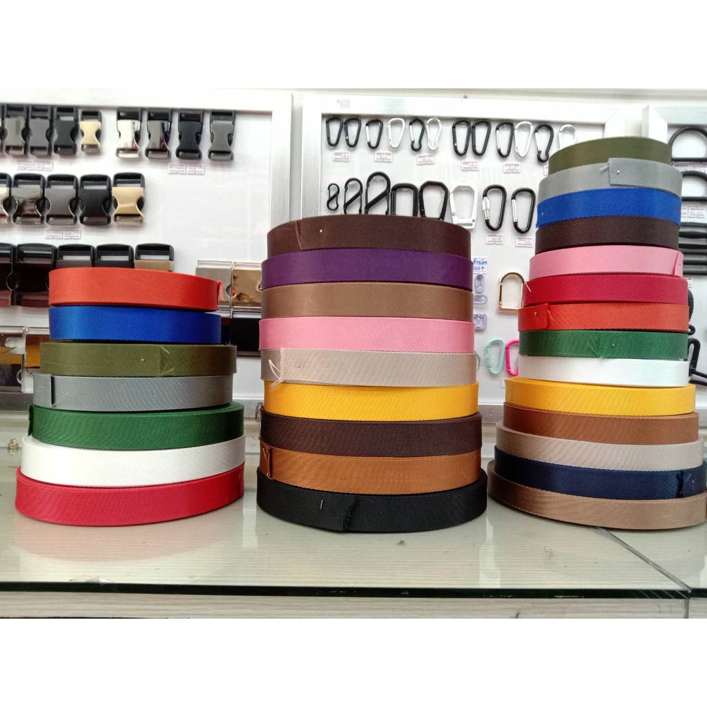 (1หลา) สายไนลอนลายเรียบ ขนาด 1นิ้ว (2.5ซม.) สายเนื้อไนลอน สำหรับทำสายกระเป๋า/รองเท้า