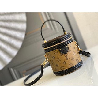 Louis M43986 LV monogram Cannes makeup smartphone crossbody bag portable bucket bag with decorative padlock