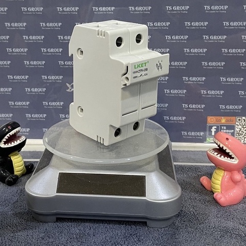 DC Fuse Circuit breaker 1000V ยี่ห้อ LKET สำหรับงาน โซล่าเซลล์ และไฟฟ้ากระแสตรง รุ่น 2P DC1000V ขนาด