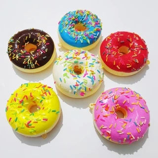 ของเล่นบีบสกุชชี่ ขนมปัง โดนัทปลอม บรรเทาความเครียด 10MK