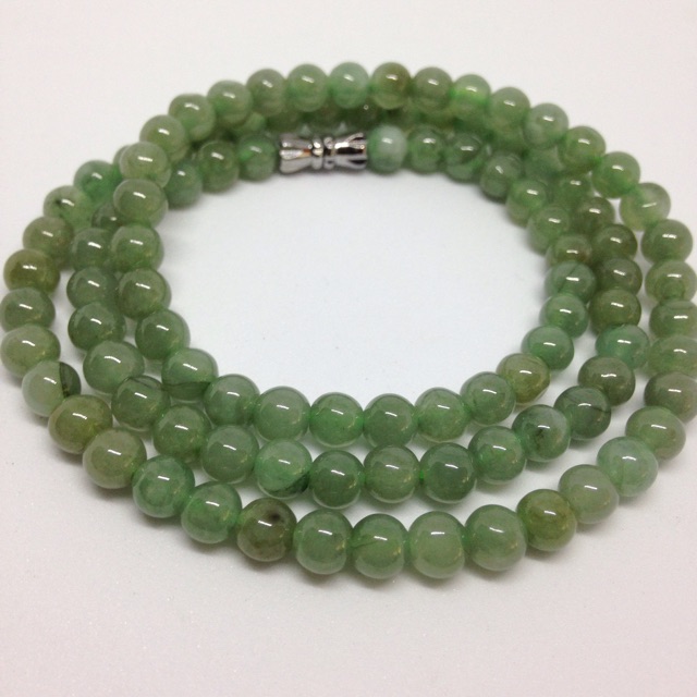 Necklace สร้อยหยก สีโทนเขียว เม็ดสวย สามารถนำไปร้อยข้อมือได้