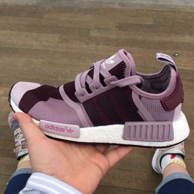 Adidas nmd สนใจสินค้า id line : nune_lalita