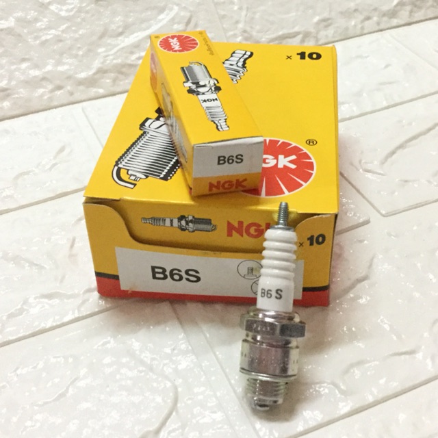 NGK หัวเทียน B6S ใส่เครื่องตัดหญ้า