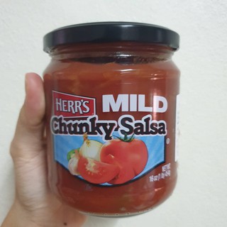 🔥ยอดนิยม!! Herrs Chunky Salsa Mild  สมายด์ซัลซ่าซอส  เฮอร์ 454กรัม คุณภาพระดับพรีเมี่ยม