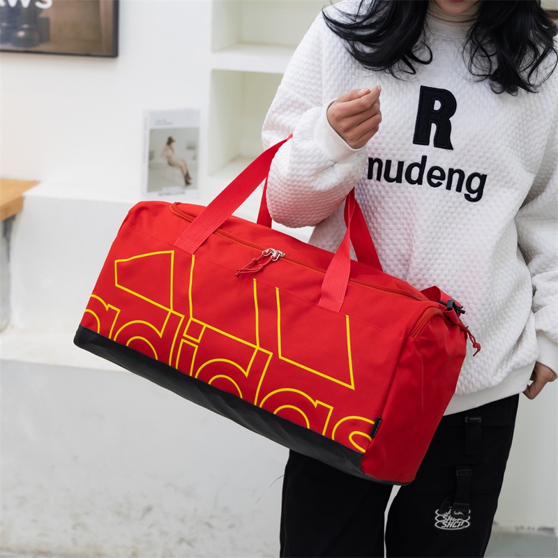 Adidas ของแท้ 100% กระเป๋าเดินทาง น้ําหนักเบา แบบพกพา ความจุเยอะ อเนกประสงค์ สําหรับผู้ชาย และผู้หญิง เหมาะกับการเล่นกีฬา เข้ายิม