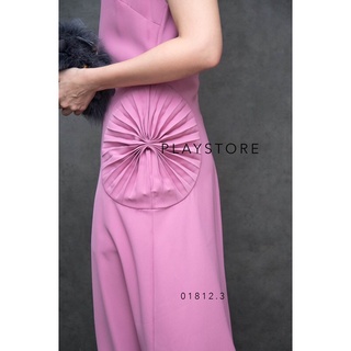 Awa Compressed Pleated V Neck Dress•• เดรสคอวีแขนกุดชายเฉียงยาว งาน detail ตัวนี้น่ารักทำยากมาก อัดพลีทจับช่อดูดี