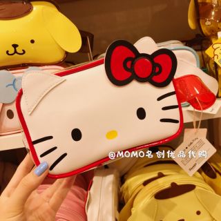 กระเป๋า PVC ลายการ์ตูน มีหูหิ้ว ขนาด 18*11*5.8 ซม 
มี 3 ลายค่ะ 🐰🐰ราคา250ยาท