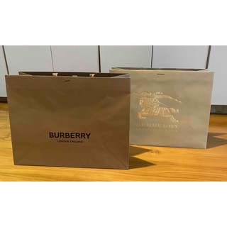 ถุงกระดาษ BURBERRY มือสอง