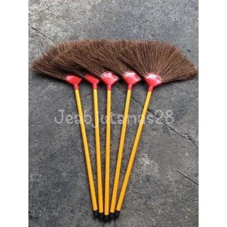 ไม้กวาด เส้นใยมะพร้าว กวาดน้ำ คอนกรีต ขนาด 85 cm.