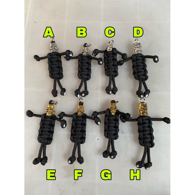 พวงกุญแจ ถักเชือกparacord 4mm.