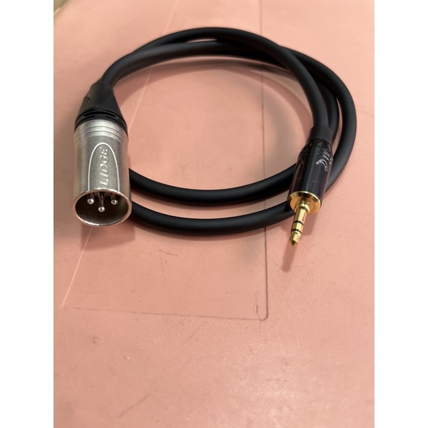 สายAux/3.5-XLRต่อเข้าช่องสเตอริโอแจ๊คคอมโบ้ของมิกเซอร์ เท่านั้น สายยี่ห้อDynacomหัวยี่ห้อLidge