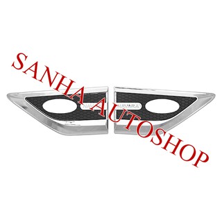 ครอบแก้มข้างโครเมียม Side Vent Nissan Navara NP300 ปี 2015,2016,2017,2018,2019,2020 (แบบเว้าไฟแก้ม)