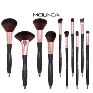 Mei Linda Posh And Paint Makeup Brush #MD4228 : meilinda เมลินดา แปรงแต่งหน้า ขนนุ่ม x 1 ชิ้น svl