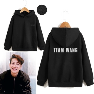 [พร้อมส่ง]  เสื้อฮู้ด ทีมหวัง Team wang   แจ็คสันหวัง  อากาเซ่ เสื้อกันหวาน ฟรีไซต์ ฮู้ดสวมหัว  Team wang