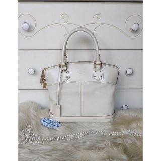 Used LV suhali lockit pm Ivory