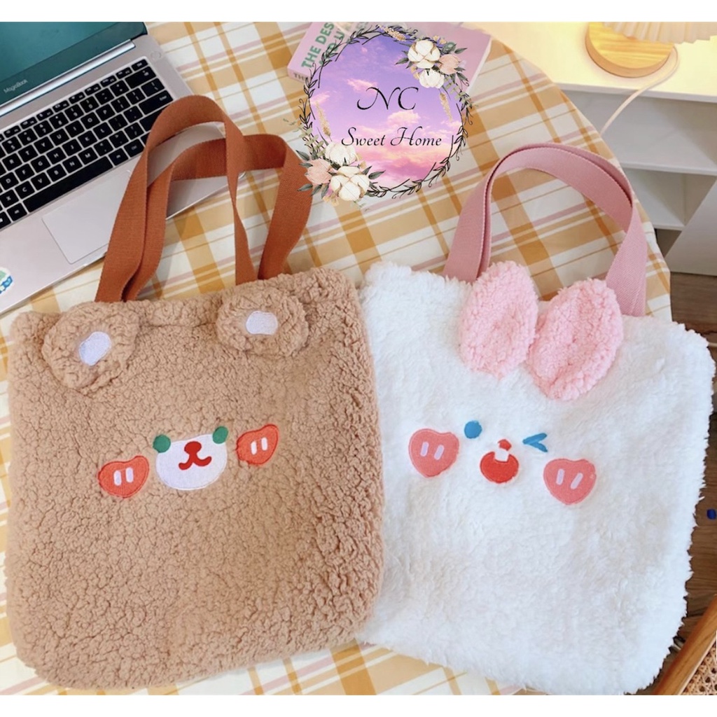 New!! พร้อมส่ง กระเป๋าถือ กระเป๋าสะพายข้าง ลายหมี และกระต่าย สไตล์ญี่ปุ่น สามารถจุของได้เยอะมากก ขนนุ่มนิ่มน่าร๊ากก