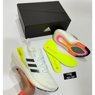 รองเท้า adidas ultraboost 22 รุ่นใหม่ล่าสุด