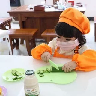 มีดพลาสติก​สำหรับเด็ก(1ชุดมี3ชิ้น) ​ มีดพลาสติกหั่นผักผลไม้
