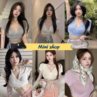 Mini shop🌸พร้อมส่ง🌸  (88918) เสื้อไหมพรมทางครอปสั้น ดีเทลผูกเอวสุดเซ็กซี่