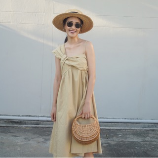 CREME DRESS in beige