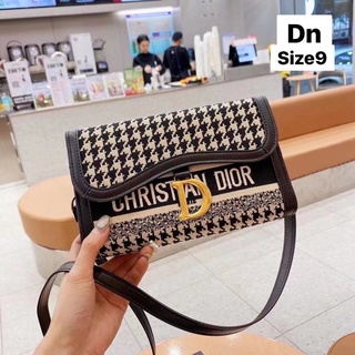 กระเป๋าสะพายข้าง Dior งานสวยพร้อมส่ง size 9"