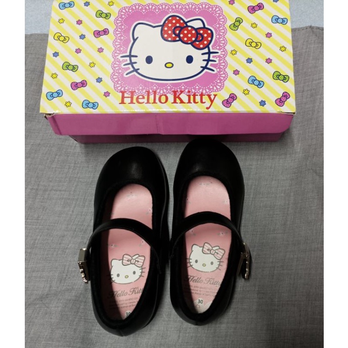 รองเท้านักเรียนเด็กผู้หญิง Hello Kitty