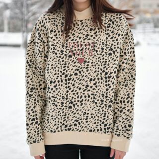 เสื้อสเวตเตอร์บุขน ลายเสือ Leopard