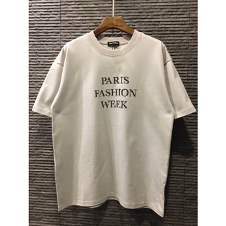 เสื้อยืด บาเลนเซียก้า Fashion week print t-shirt