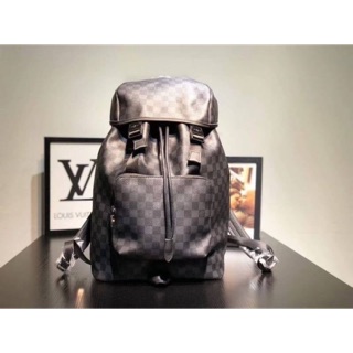 Louis Vuitton Backpack 👉ส่งฟรีems