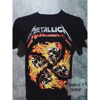 เสื้อยืดคอกลม สกรีนลาย METALLICA (รหัส 105)