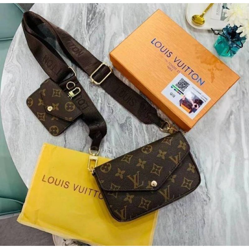 พร้อมส่ง กระเป๋าสะพายผู้หญิง Felicie Cross Body ครบเซ็ท ได้ของตามรูป