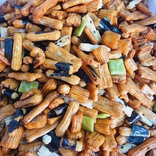 1 กิโล ขนมข้าวกรอบญี่ปุ่น สาหร่าย ขนมญี่ปุ่น Rice cracker อร่อย ฟิน