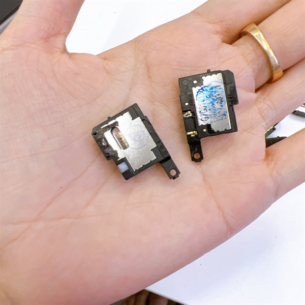 ผู้พูด | กระดิ่ง กระดิ่ง | ลําโพงเพลง Sony XZ1