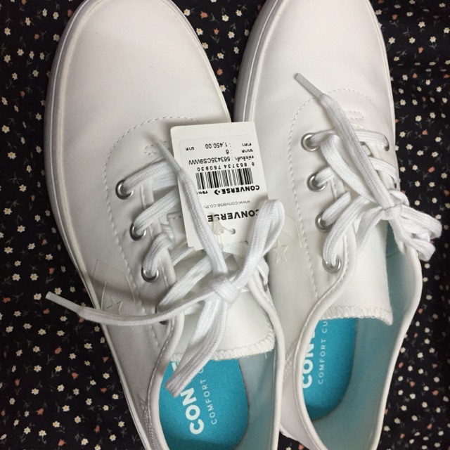 รองเท้า Converse costa ox white เบอร์6w 23cm. ของแท้ซื้อ100%ซื้อมาตอนลดราคา
