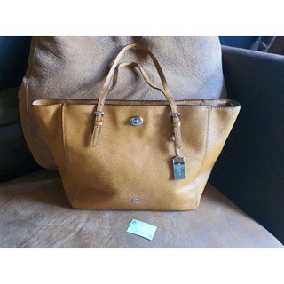 แท้มือสอง TOTE COACH F57443  : Used like new